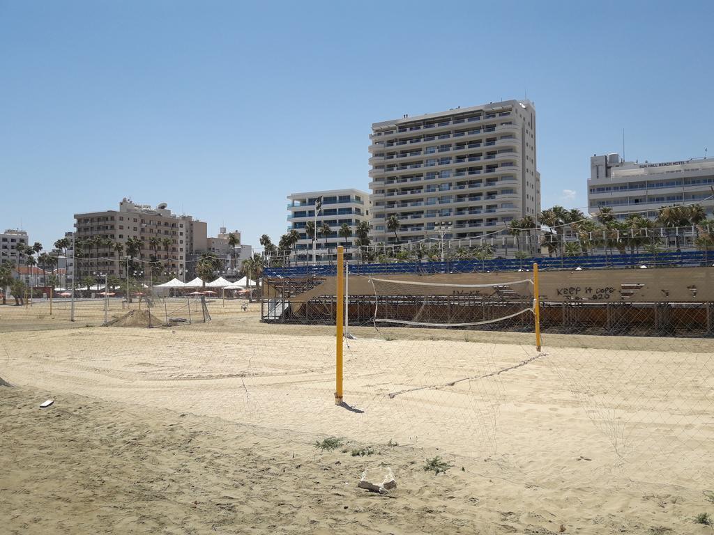 Marina'S Rooms Xrisopolitissa Larnaca Bagian luar foto